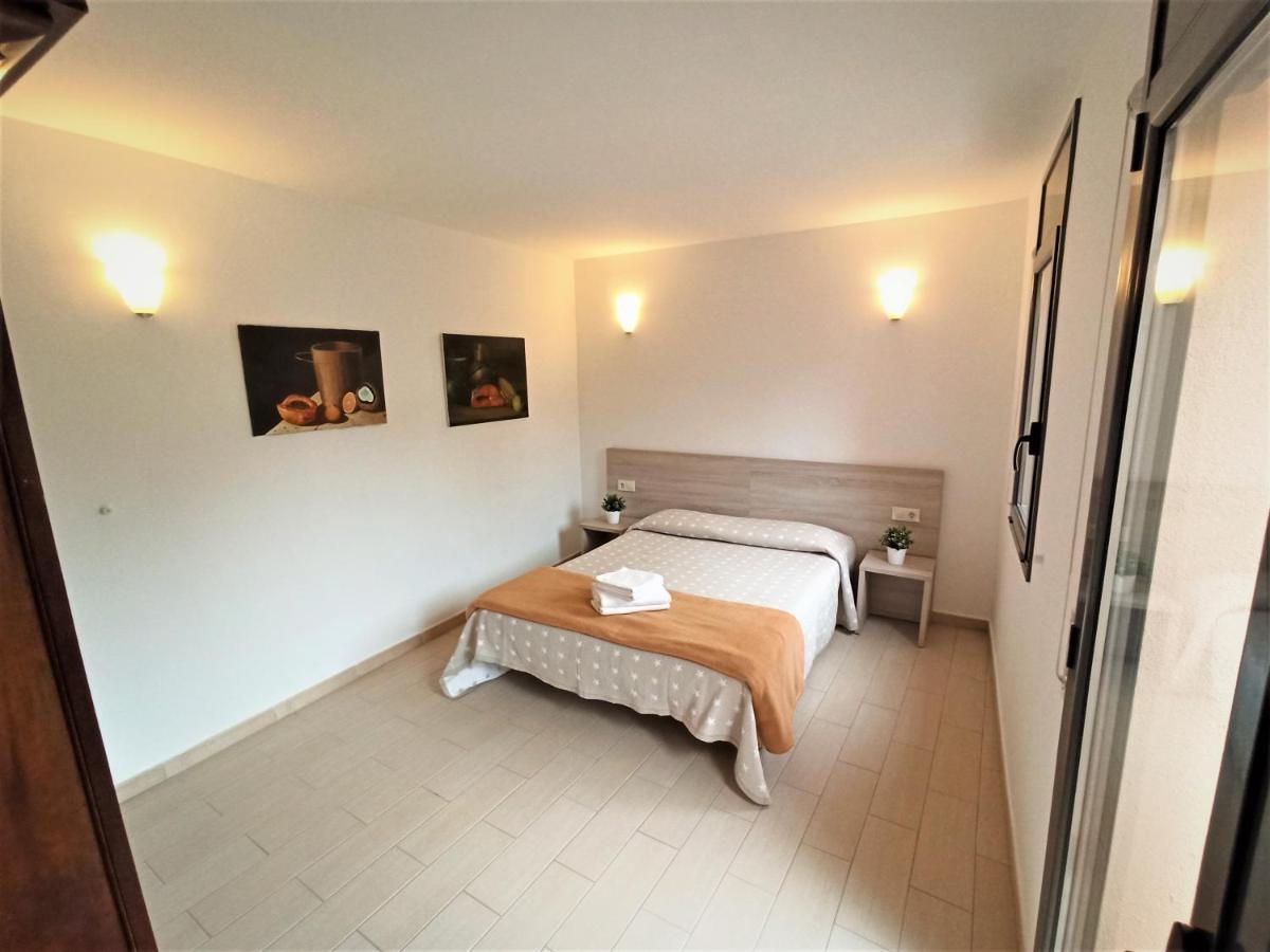 Apartaments Fonda Comerc Torroella de Montgrí Exterior foto