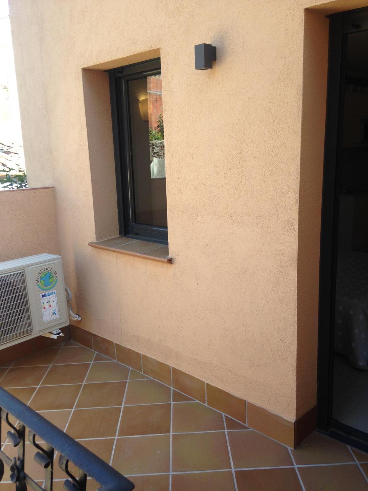 Apartaments Fonda Comerc Torroella de Montgrí Exterior foto